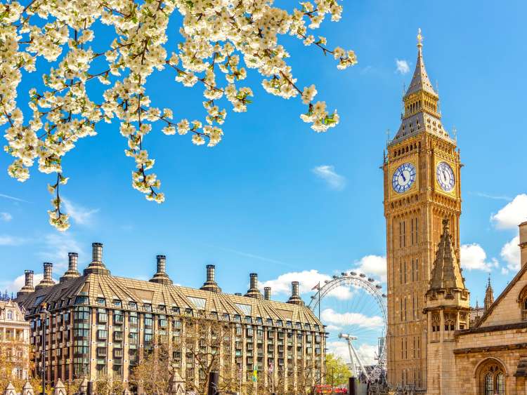St George's Tower (Big Ben) and the Houses of Parliament in London, England