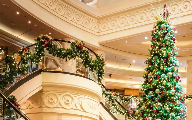 Christmas decorations on board Cunard's Queen Mary 2.
Picture date: Friday December 15, 2017.
Photograph by Christopher Ison ©
07544044177
chris@christopherison.com
www.christopherison.com
Image provided to Cunard with a licence providing full global marketing rights to use this image for advertising, marketing and PR for five years from date of shoot.