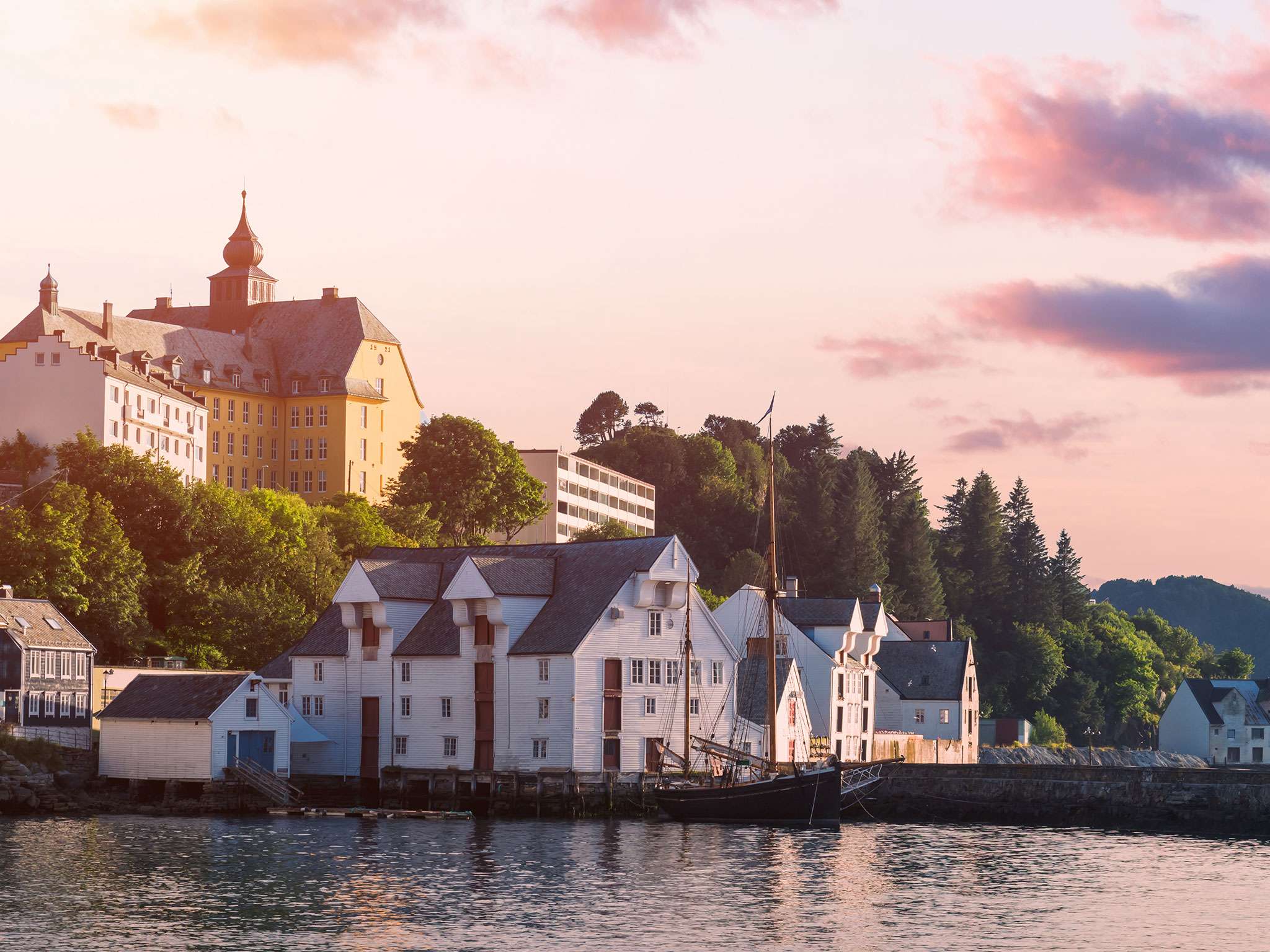 7 Nights The Fjords Cruise 30 May To 6 Jun 21 Cunard