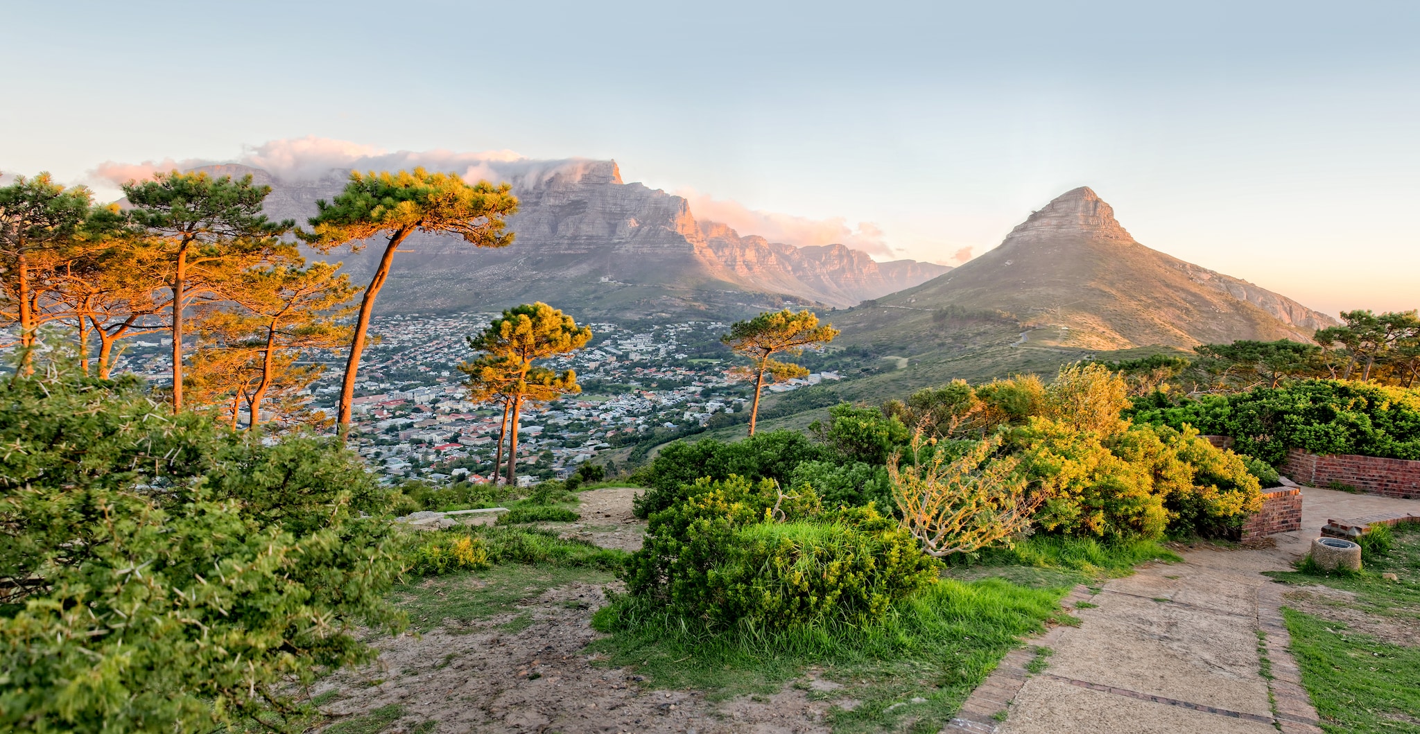 Cape Town, South Africa, image size:2048x1059
