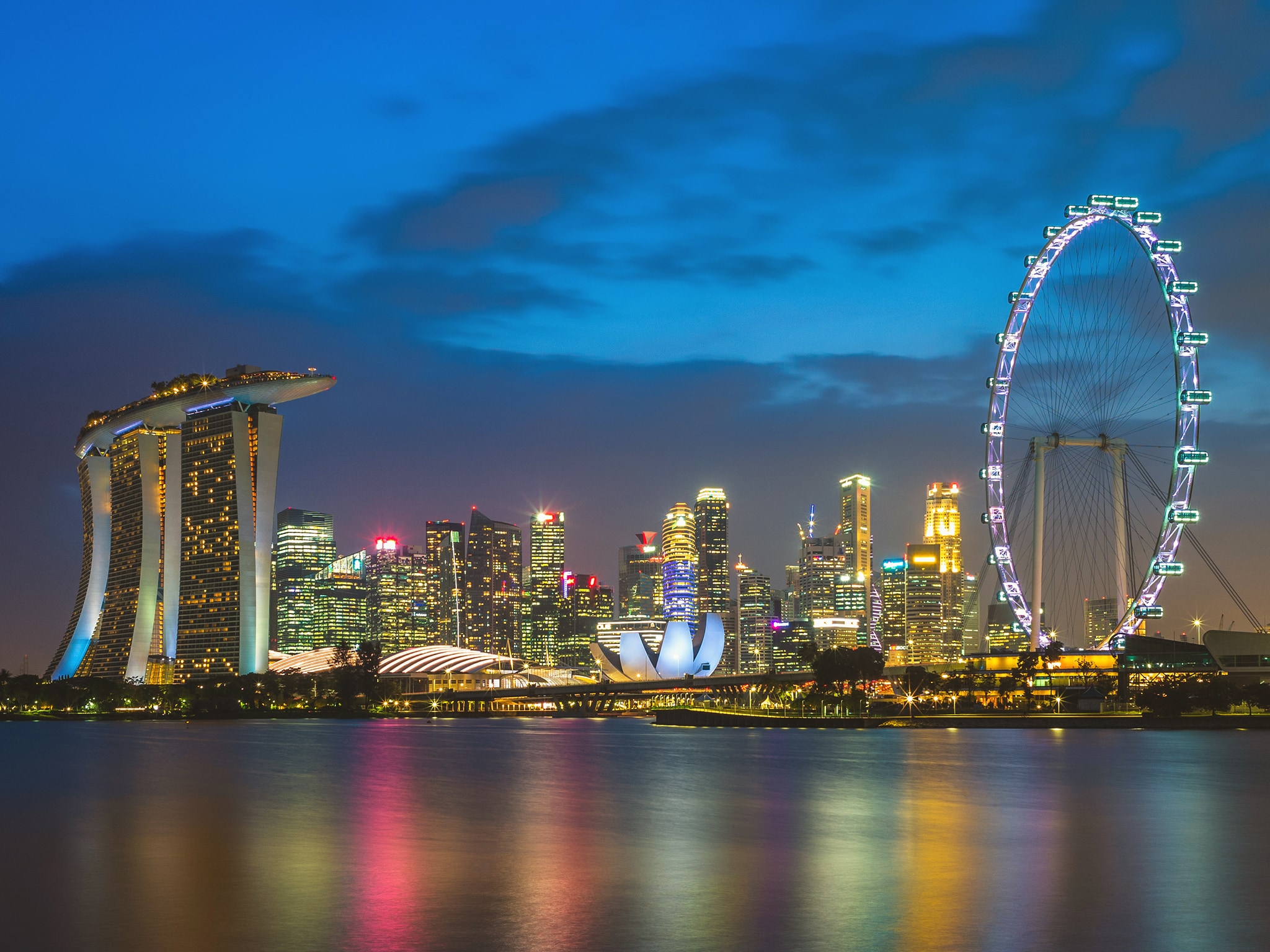 {"metadata_en_GB":{"alt-text":"Singapore skyline at night"},"metadata_de_DE":{"alt-text":"Singapore skyline at night"},"metadata_en_AU":{"alt-text":"Singapore skyline at night"},"metadata_en_US":{"alt-text":"Singapore skyline at night"}}