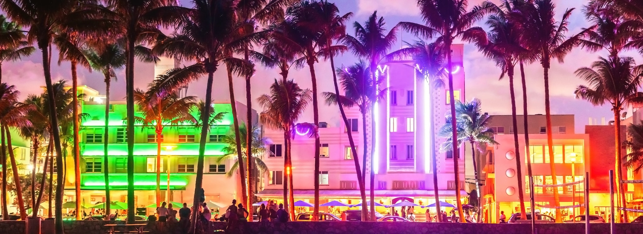 {"metadata_en_GB":{"alt-text":"Miami Beach Ocean Drive hotels and restaurants at sunset"},"metadata_en_AU":{"alt-text":"Miami Beach Ocean Drive hotels and restaurants at sunset"},"metadata_en_US":{"alt-text":"Miami Beach Ocean Drive hotels and restaurants at sunset"}}