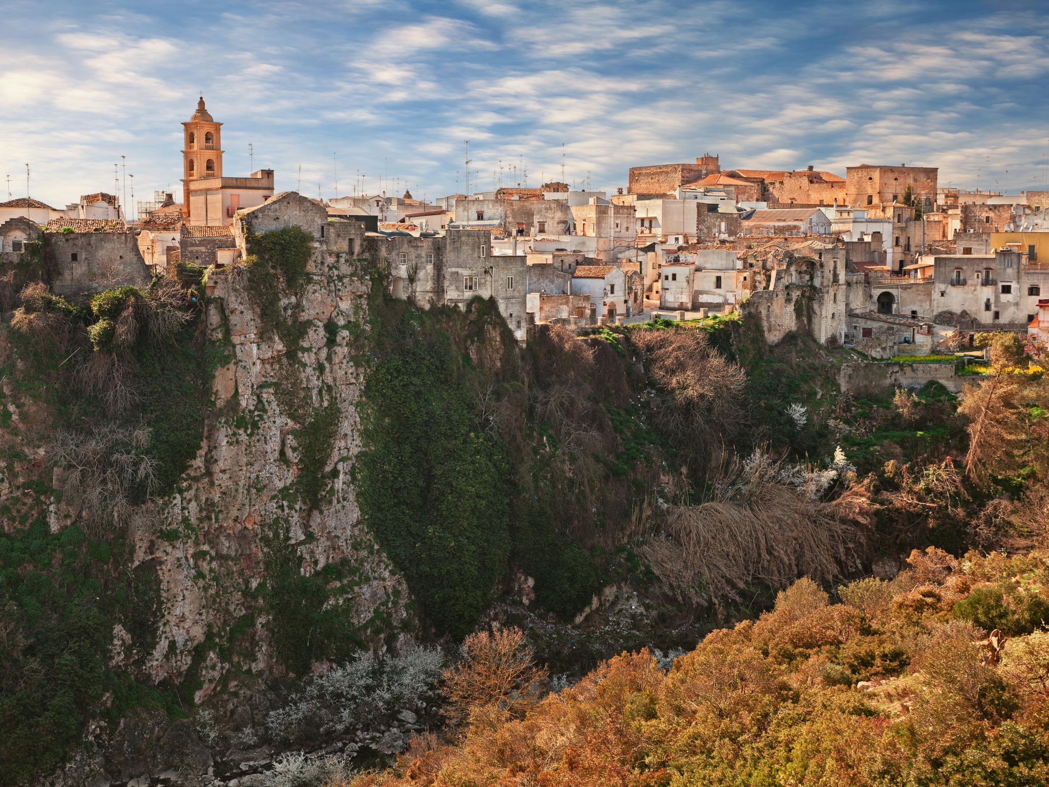 {"metadata_en_GB":{"alt-text":"Taranto, Italy"},"metadata_de_DE":{"alt-text":"Taranto, Italy"},"metadata_en_AU":{"alt-text":"Taranto, Italy"},"metadata_en_US":{"alt-text":"Taranto, Italy"},"metadata_ja_JP":{"alt-text":"Taranto, Italy"}}