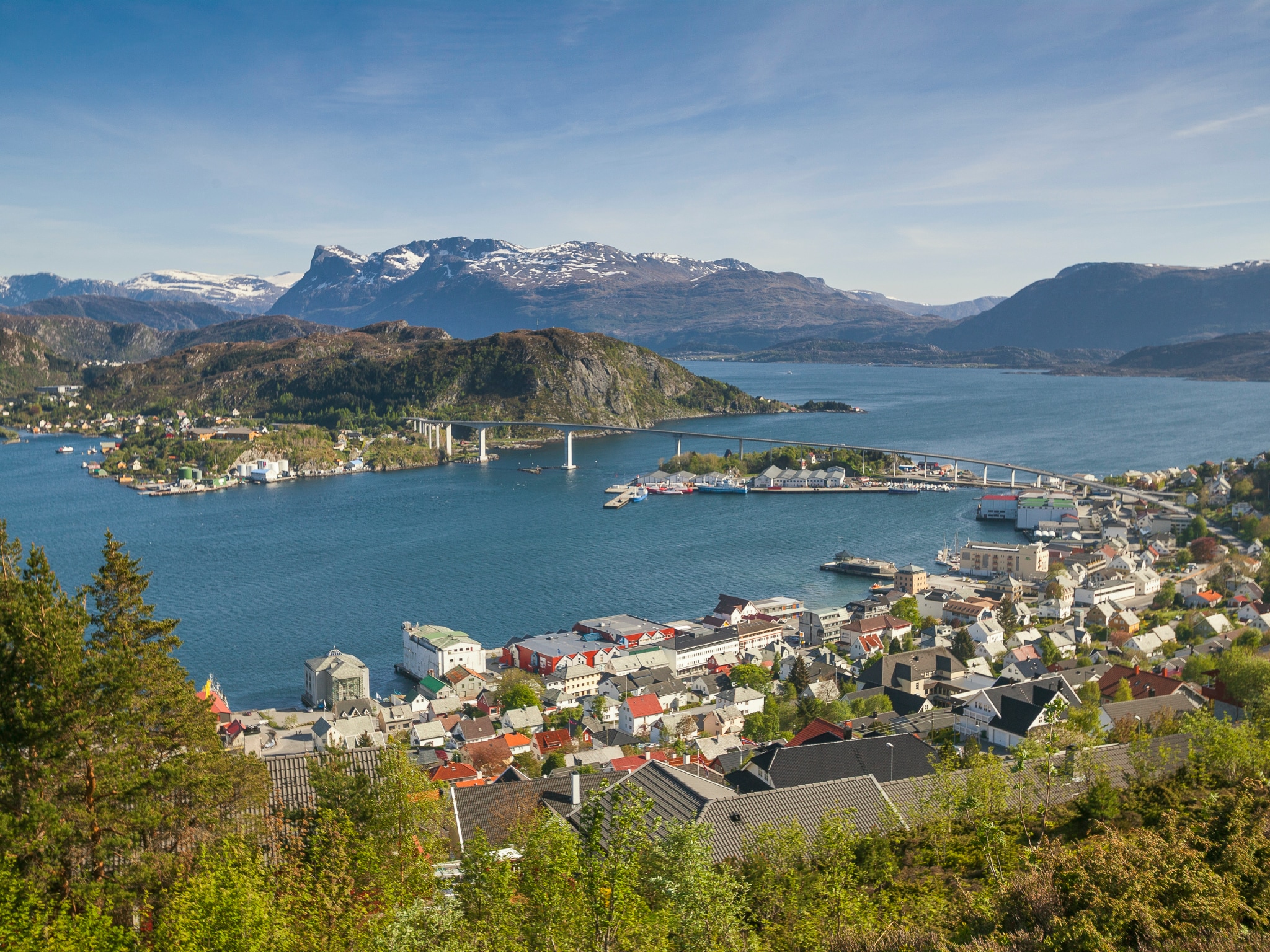 {"metadata_en_GB":{"alt-text":"Maloy, Norway"},"metadata_de_DE":{"alt-text":"Maloy, Norway"},"metadata_en_AU":{"alt-text":"Maloy, Norway"},"metadata_en_US":{"alt-text":"Maloy, Norway"},"metadata_ja_JP":{"alt-text":"Maloy, Norway"}}