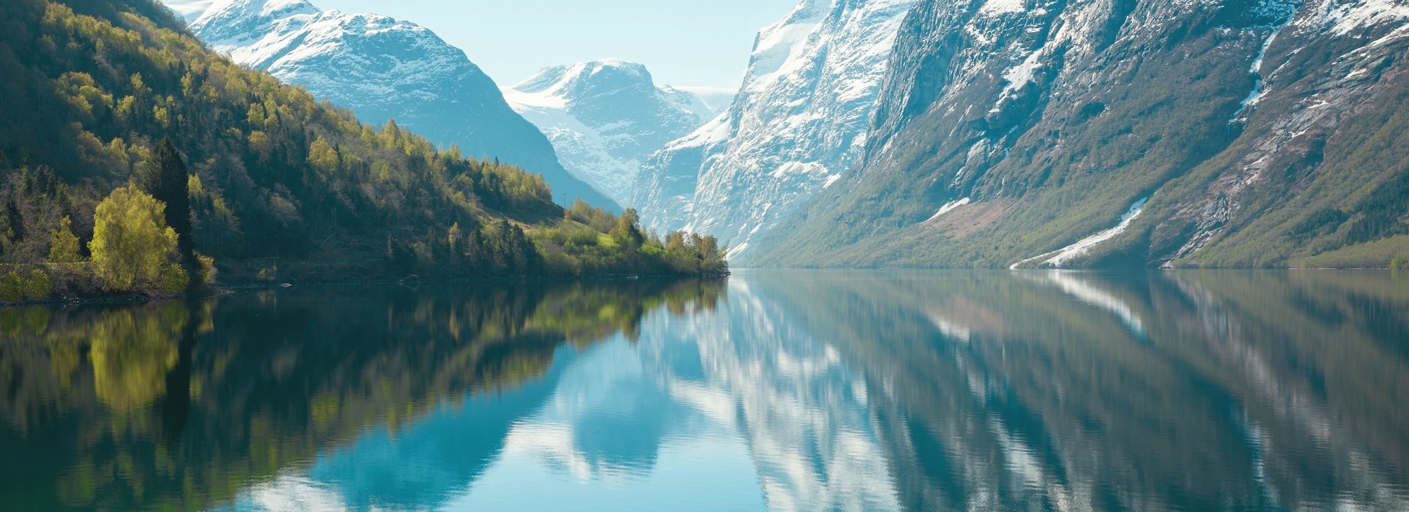 {"metadata_en_GB":{"alt-text":"Beautiful panorama of Norwegian nature"},"metadata_en_AU":{"alt-text":"Beautiful panorama of Norwegian nature"},"metadata_en_US":{"alt-text":"Beautiful panorama of Norwegian nature"}}