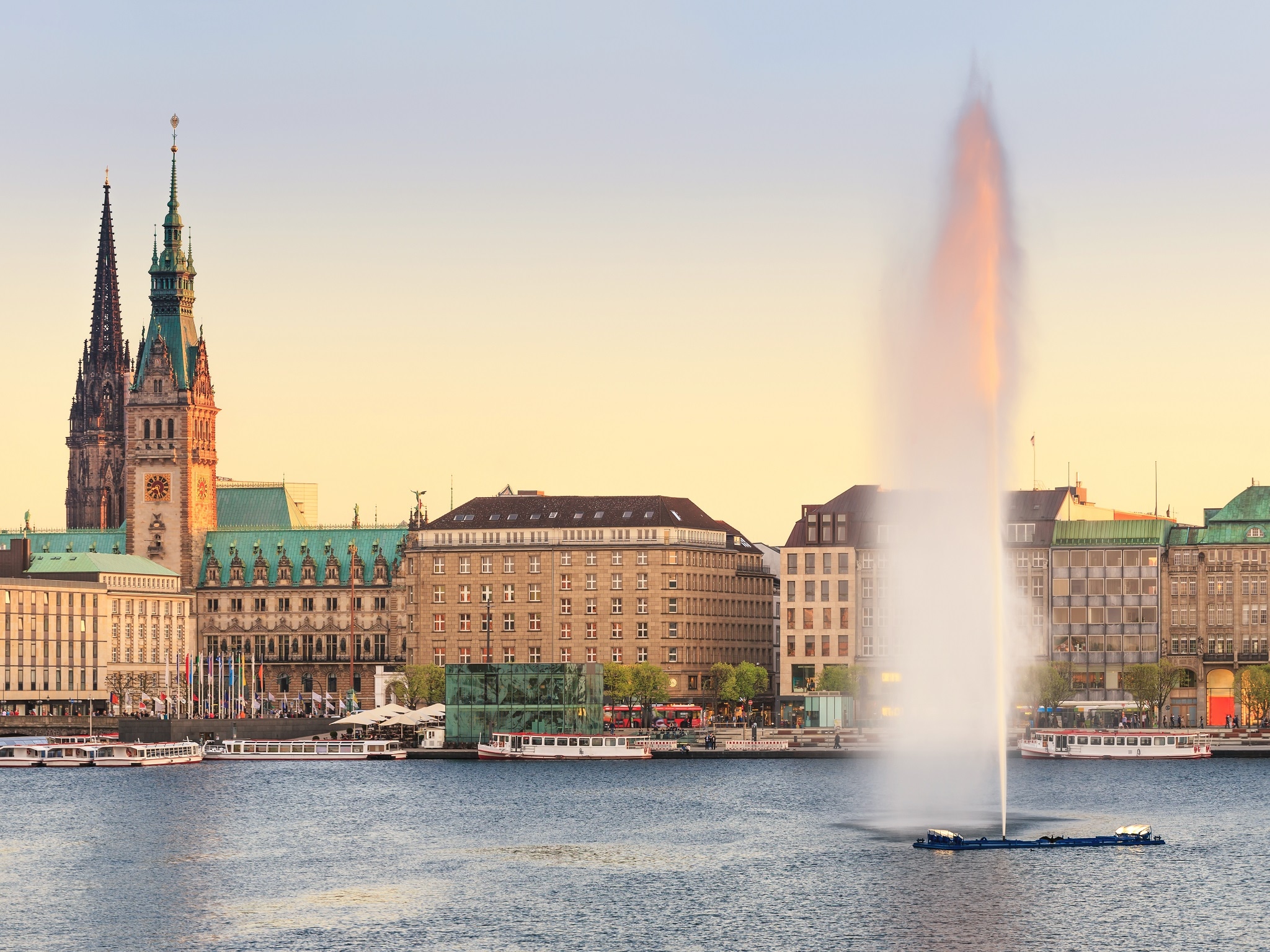 {"metadata_en_GB":{"alt-text":"The Lake Binnenalster in Hamburg in Germany during spring time. In the foreground the famous Alster Lake fountain."},"metadata_en_AU":{"alt-text":"The Lake Binnenalster in Hamburg in Germany during spring time. In the foreground the famous Alster Lake fountain."},"metadata_en_US":{"alt-text":"The Lake Binnenalster in Hamburg in Germany during spring time. In the foreground the famous Alster Lake fountain."}}