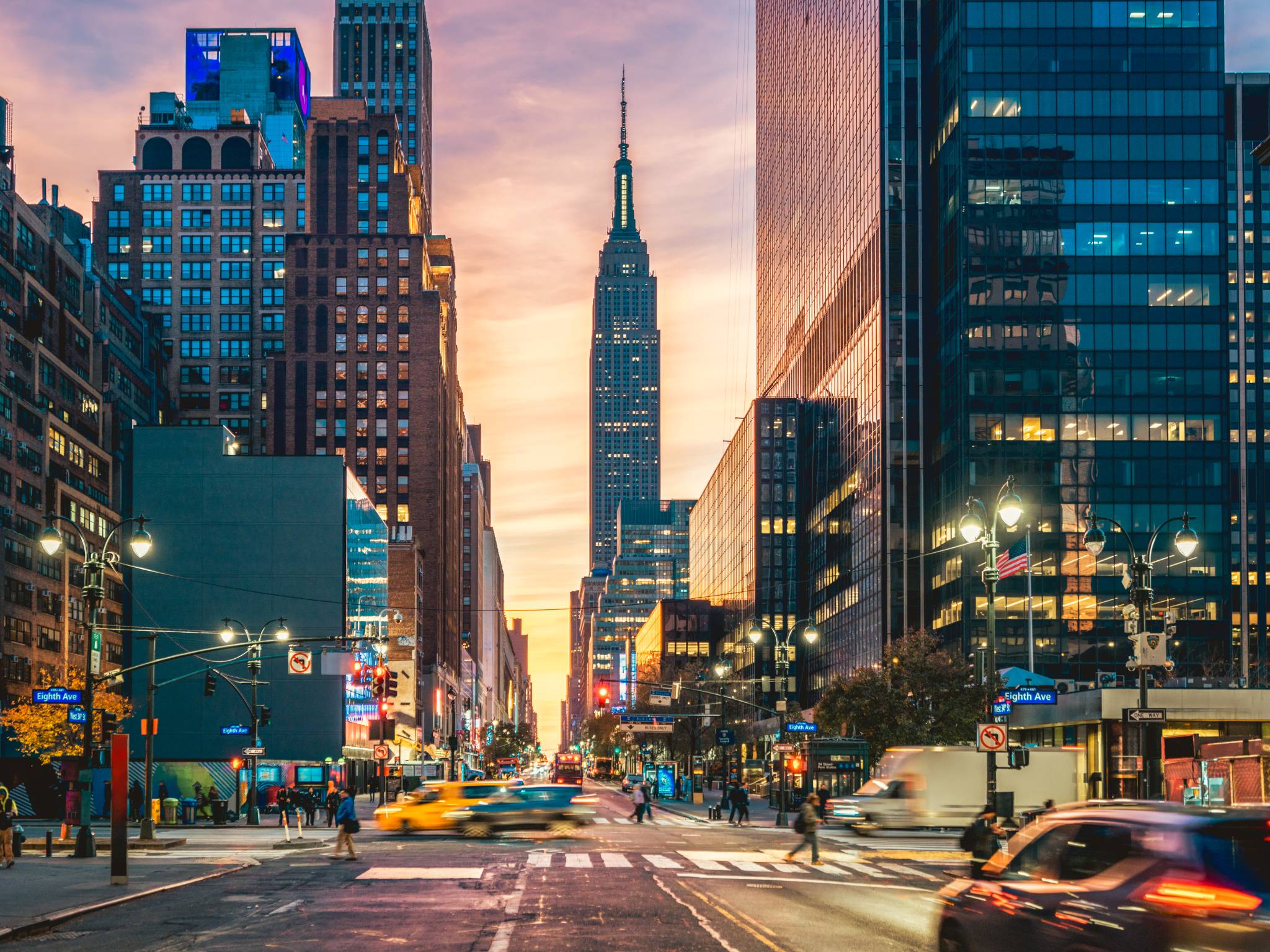 {"metadata_en_GB":{"alt-text":"Busy new york street"},"metadata_en_AU":{"alt-text":"Busy new york street"},"metadata_en_US":{"alt-text":"Busy new york street"}}