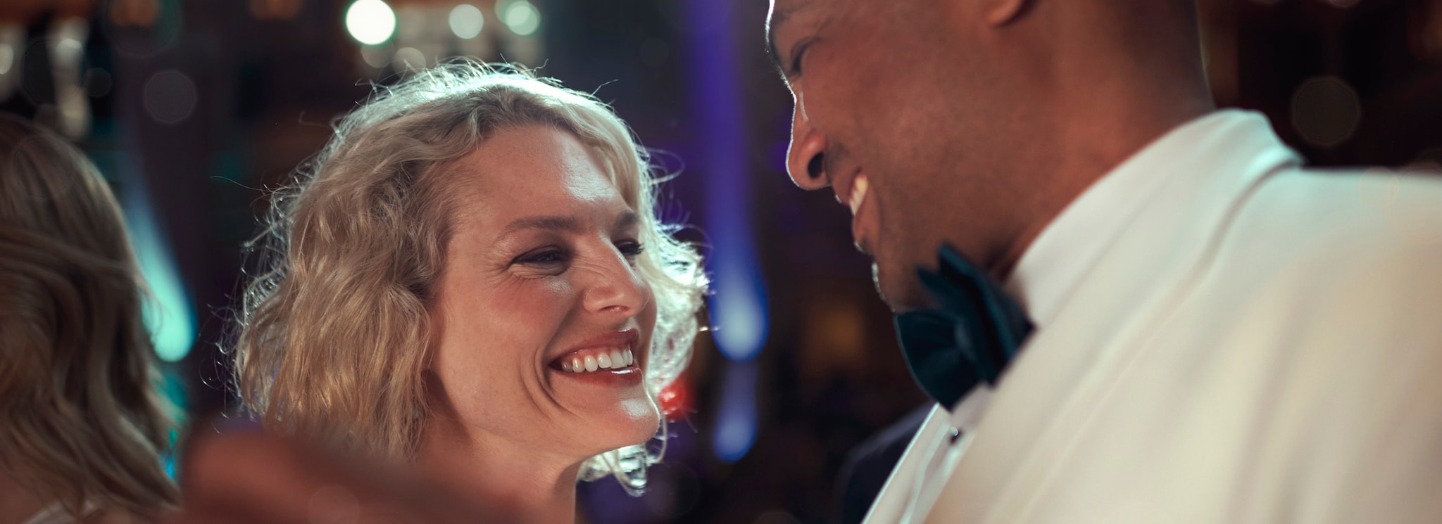 {"metadata_en_GB":{"alt-text":"A man and a woman dance at a Cunard Gala Evening"},"metadata_en_AU":{"alt-text":"A man and a woman dance at a Cunard Gala Evening"},"metadata_en_US":{"alt-text":"A man and a woman dance at a Cunard Gala Evening"}}
