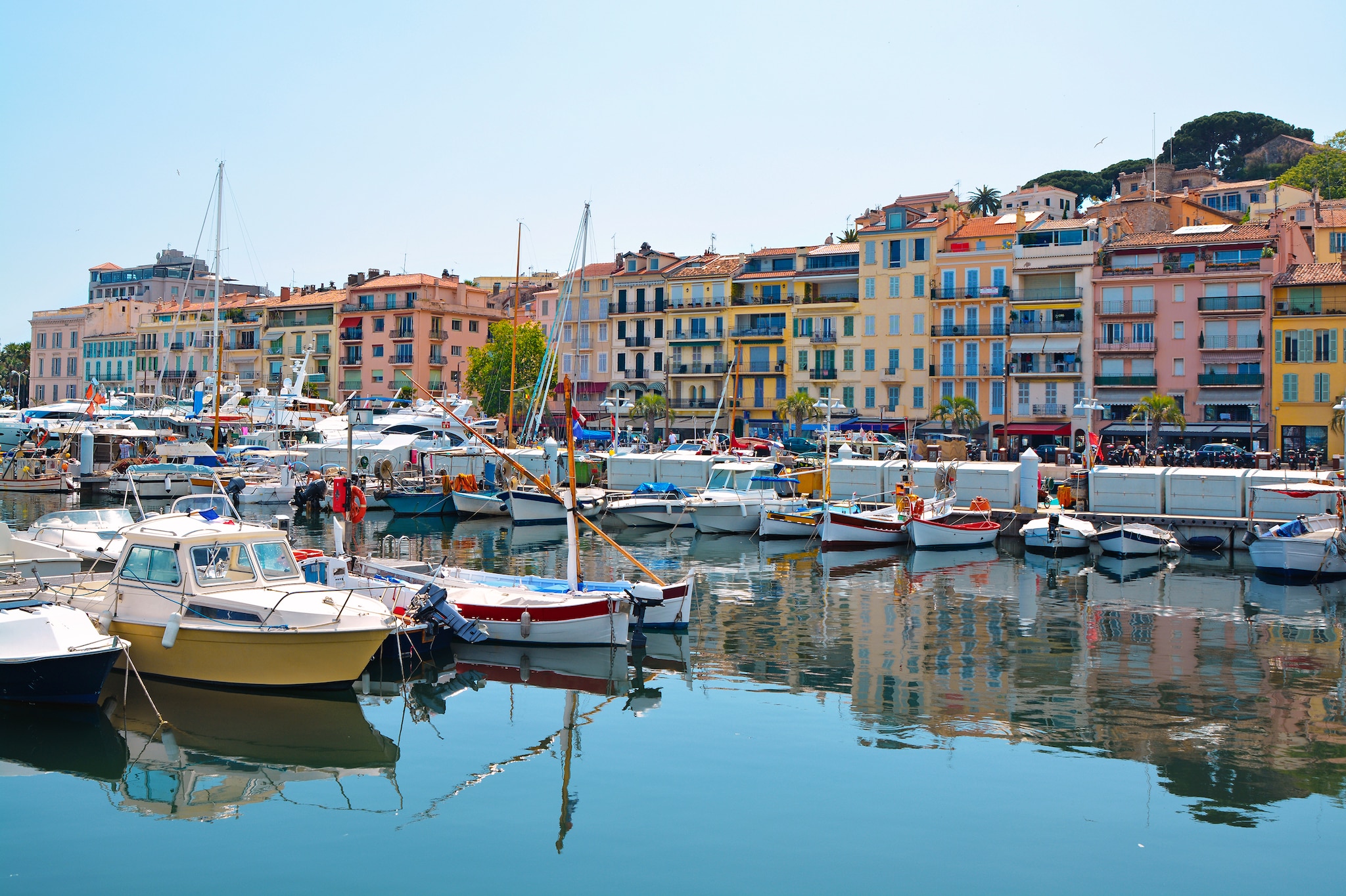 {"metadata_en_GB":{"alt-text":"Cannes, France - Mediterranean cruises"},"metadata_en_AU":{"alt-text":"Cannes, France - Mediterranean cruises"},"metadata_en_US":{"alt-text":"Cannes, France - Mediterranean cruises"}}