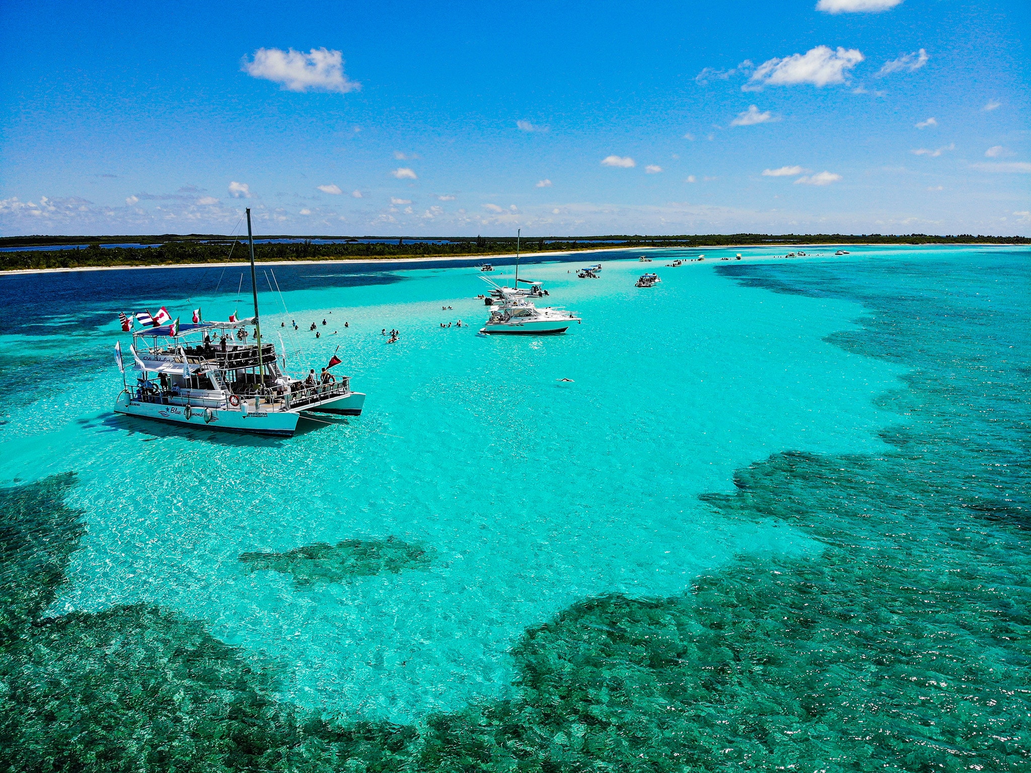 {"metadata_en_GB":{"alt-text":"Cozumel, Mexico"},"metadata_de_DE":{"alt-text":"Cozumel, Mexiko"},"metadata_en_AU":{"alt-text":"Cozumel, Mexico"},"metadata_en_US":{"alt-text":"Cozumel, Mexico"}}