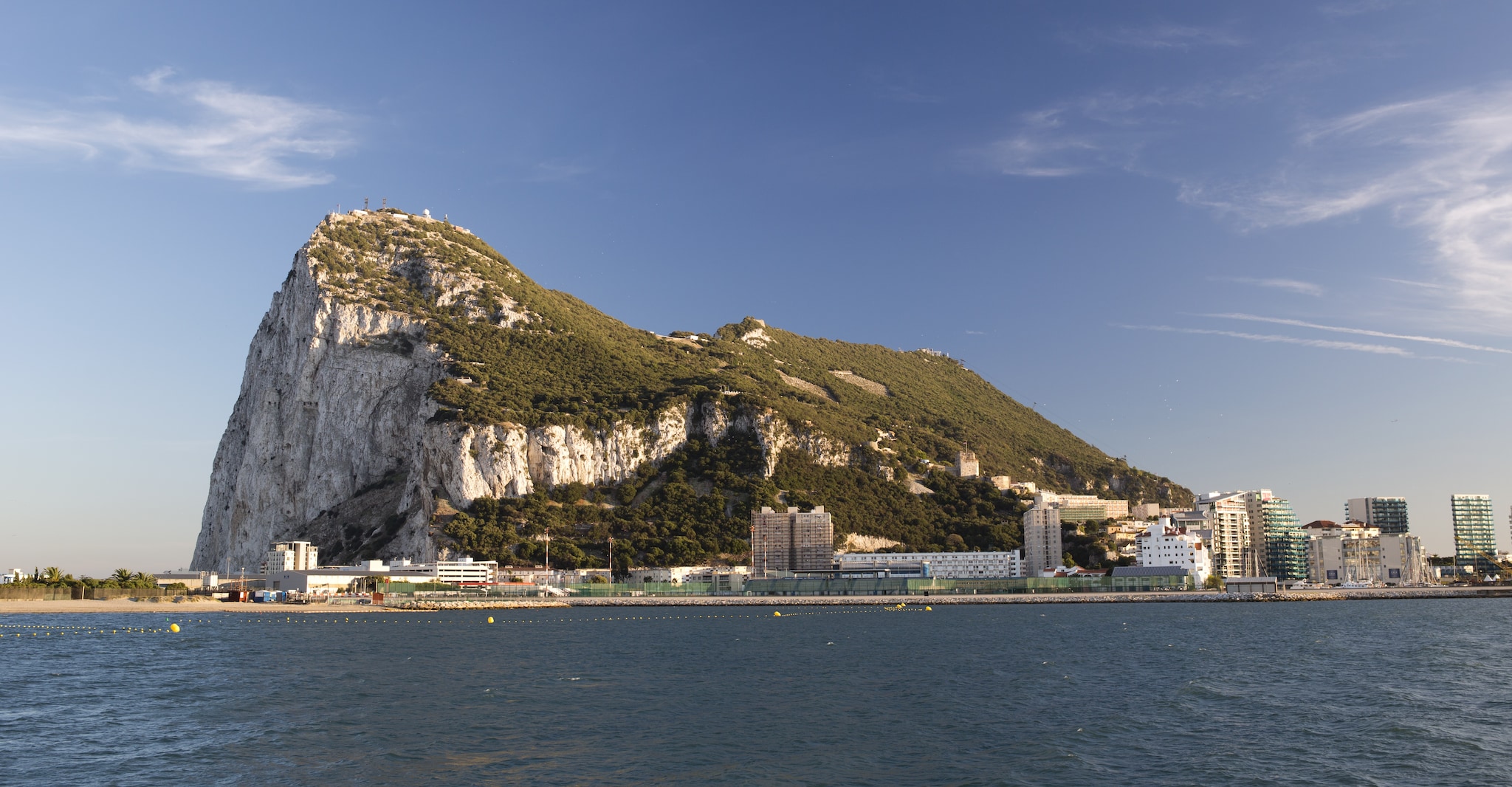 {"metadata_en_GB":{"alt-text":"Gibraltar - Mediterranean cruises"},"metadata_en_AU":{"alt-text":"Gibraltar - Mediterranean cruises"},"metadata_en_US":{"alt-text":"Gibraltar - Mediterranean cruises"}}