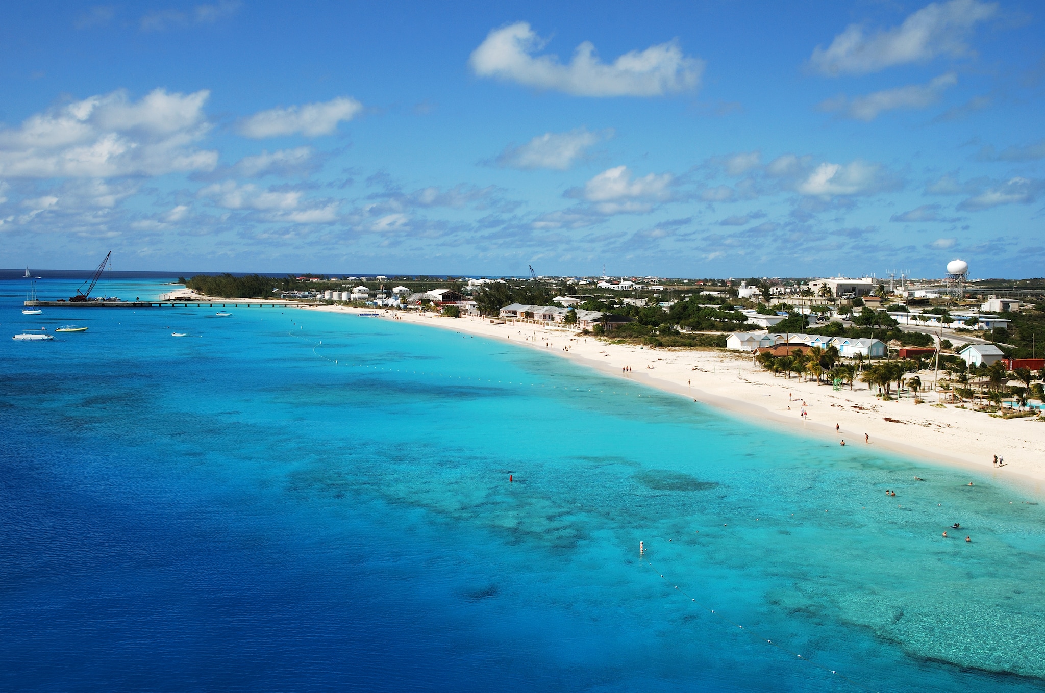 {"metadata_en_GB":{"alt-text":"The view of Cockburn town beach on Grand Turk island (Turks & Caicos)"},"metadata_en_AU":{"alt-text":"The view of Cockburn town beach on Grand Turk island (Turks & Caicos)"},"metadata_en_US":{"alt-text":"The view of Cockburn town beach on Grand Turk island (Turks & Caicos)"}}