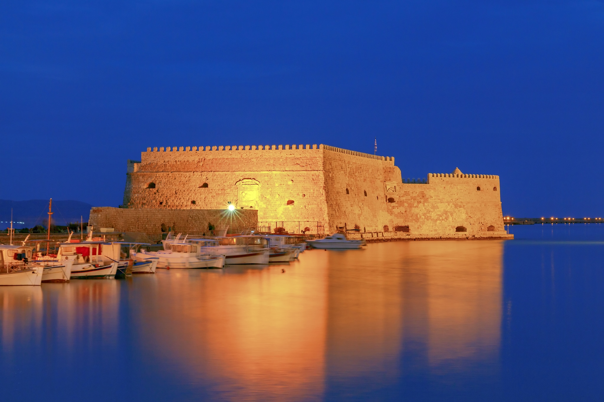 {"metadata_en_GB":{"alt-text":"Heraklion, Greece - Mediterranean cruises"},"metadata_en_AU":{"alt-text":"Heraklion, Greece - Mediterranean cruises"},"metadata_en_US":{"alt-text":"Heraklion, Greece - Mediterranean cruises"}}