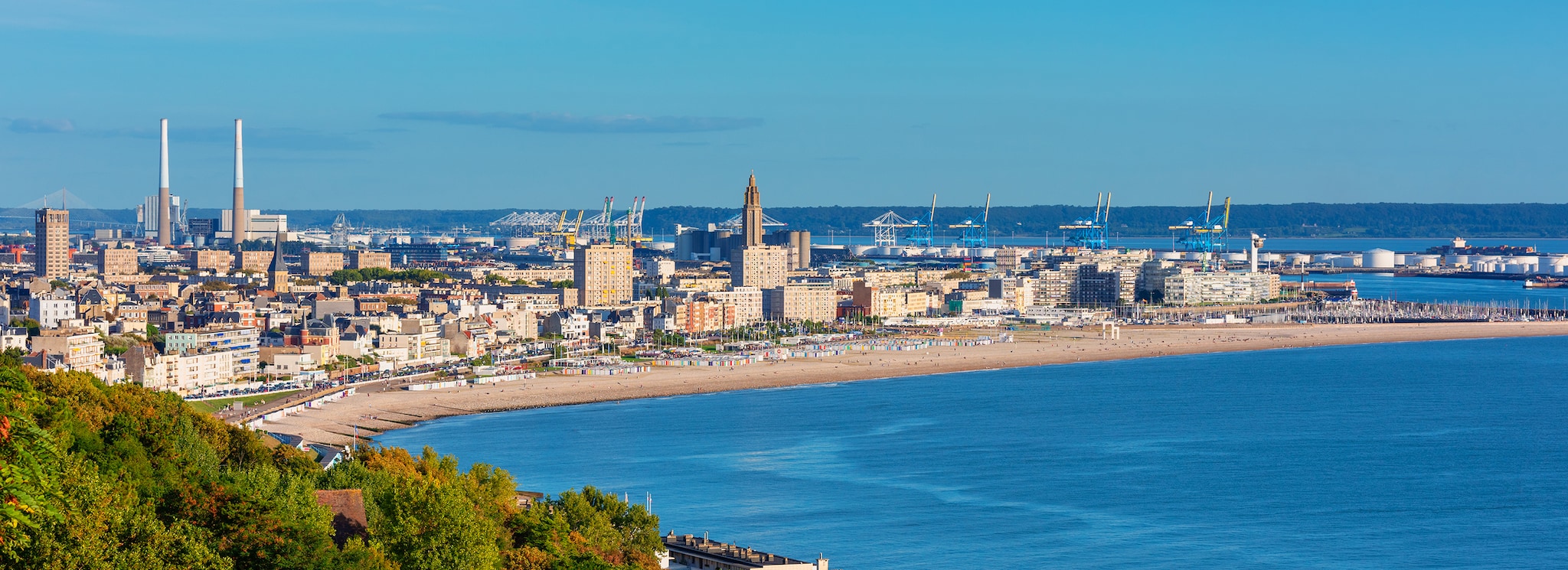 {"metadata_en_GB":{"alt-text":"Panoramic view of the city of Le Havre in Normandy, France."},"metadata_de_DE":{"alt-text":"Panoramablick auf die Stadt Le Havre in der Normandie, Frankreich."},"metadata_en_AU":{"alt-text":"Panoramic view of the city of Le Havre in Normandy, France."},"metadata_en_US":{"alt-text":"Panoramic view of the city of Le Havre in Normandy, France."}}