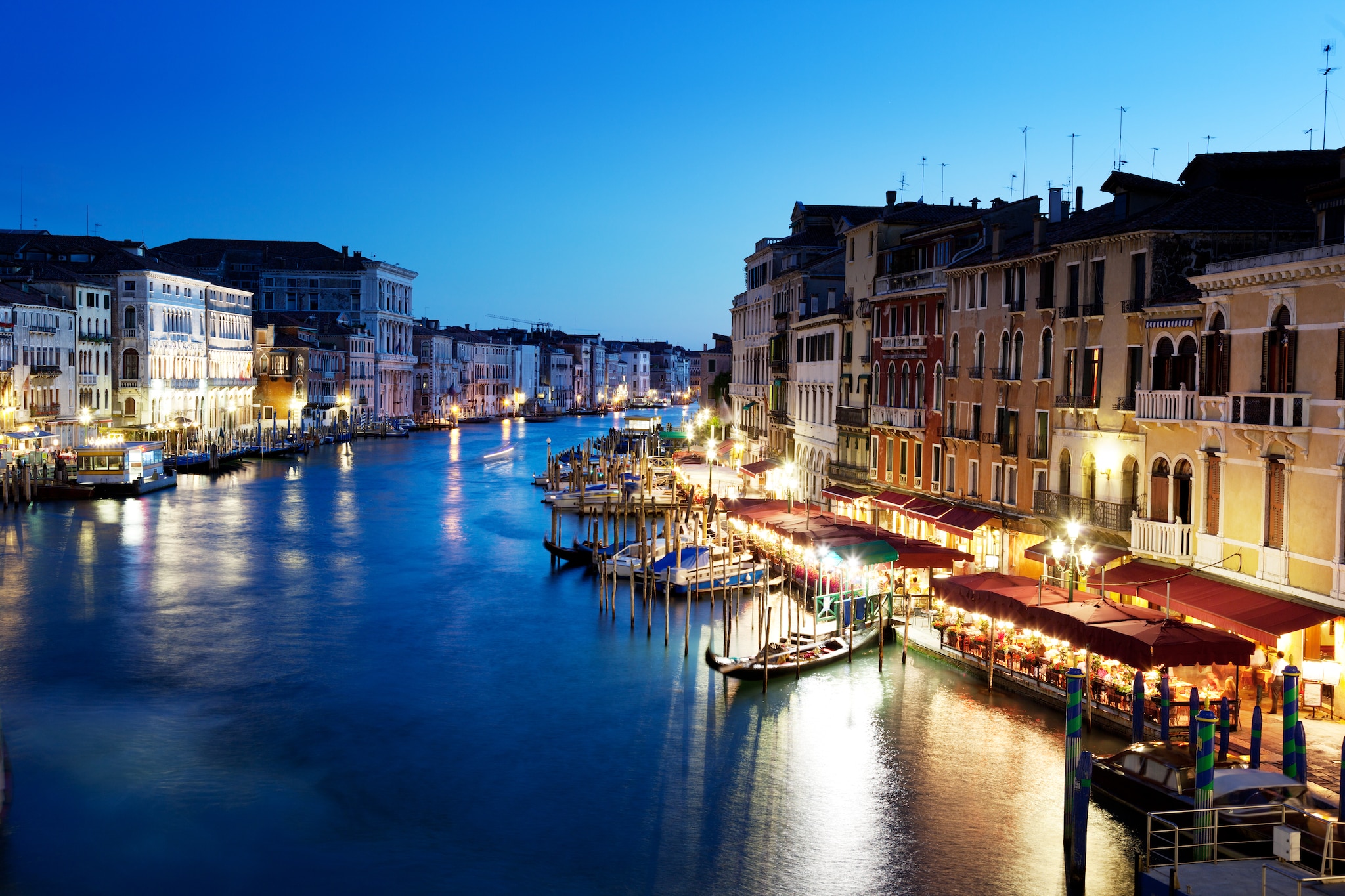 {"metadata_en_GB":{"alt-text":"Venice, Italy - Mediterranean cruises"},"metadata_en_AU":{"alt-text":"Venice, Italy - Mediterranean cruises"},"metadata_en_US":{"alt-text":"Venice, Italy - Mediterranean cruises"}}